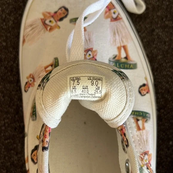 Vans Hula Girl Aloha Classic Low Top Lace Up.  NWT. Rare. - Picture 9 of 9